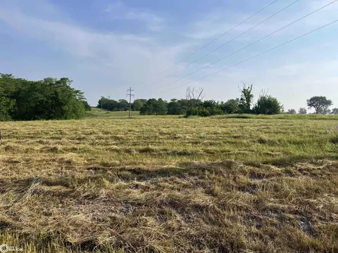 lot11 Pin Oaks Ln, Mount Pleasant, IA 52641