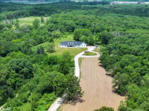 1987 Libertyville Rd, Fairfield, IA 52556