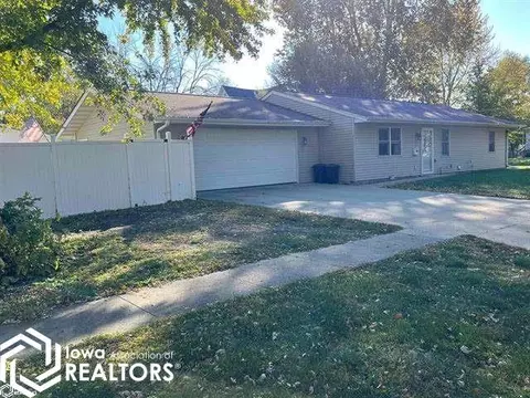 402 N G St, Oskaloosa, IA 52577