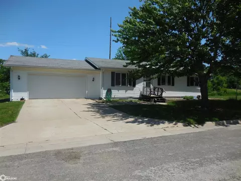1012 3rd St Pl, Atlantic, IA 50022
