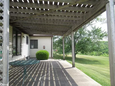 341 Park Dr, Hamilton, IL 62341 photo 32
