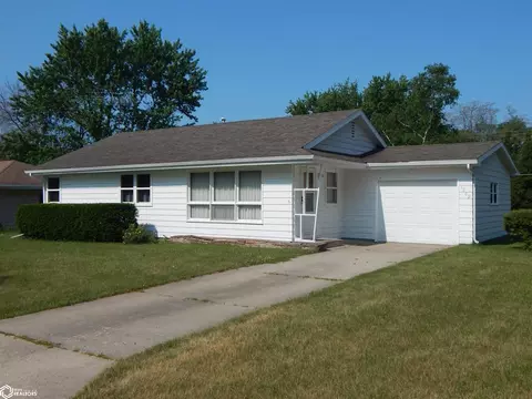 1302 6th St, Eldora, IA 50627