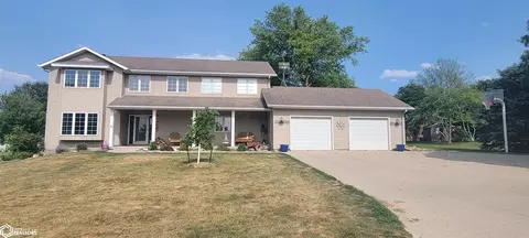 2726 Ashwood Dr, Carroll, IA 51401