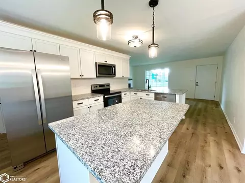 809 S 10th St, Centerville, IA 52544 photo 9