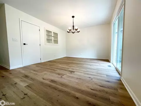 809 S 10th St, Centerville, IA 52544 photo 12