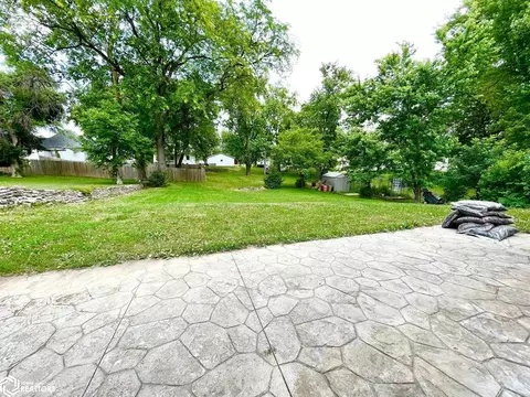 809 S 10th St, Centerville, IA 52544 photo 4