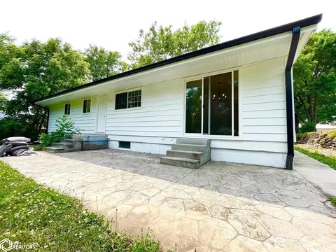 809 S 10th St, Centerville, IA 52544 photo 3