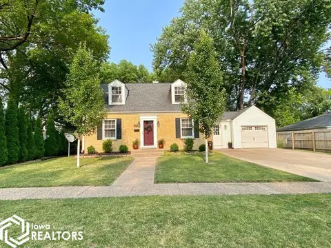 2208 S 10th, Burlington, IA 52601