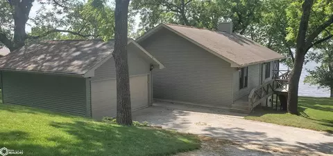 2595 N Sycamore Haven Dr, Nauvoo, IL 62354