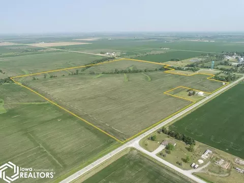 1270 Packwood Rd, Packwood, IA 52580