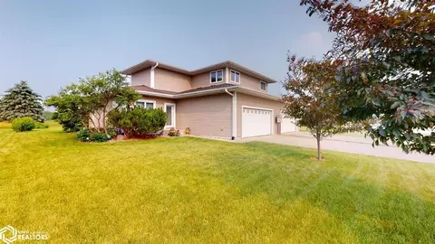 426 B Brickyard Rd, Sheffield, IA 50475
