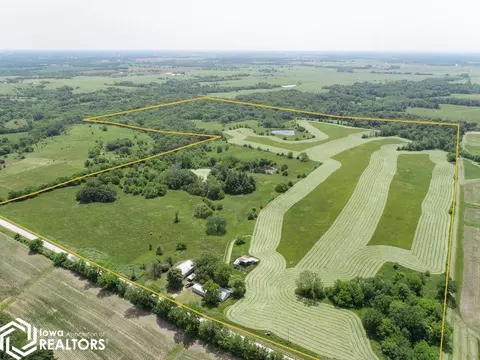 17583 560th St, Centerville, IA 52544