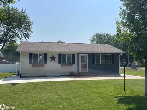 29 3rd St S, Dakota City, IA 50529