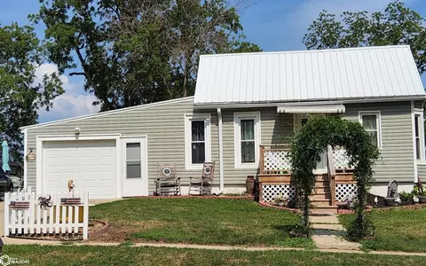 1810 6th St, Harlan, IA 51537