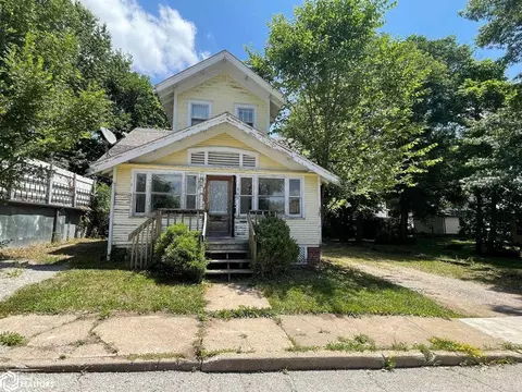 205 S 12th St, Centerville, IA 52544