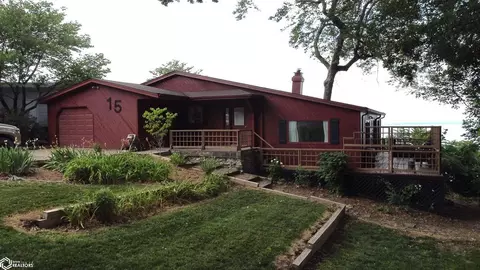 15 Bluff Park Rd, Montrose, IA 52639