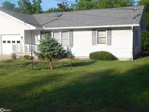 438 N Fifth St, Oskaloosa, IA 52577