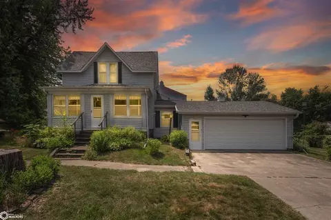 714 4th St, Traer, IA 50675