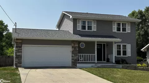 1108 15th Ave E, Oskaloosa, IA 52577
