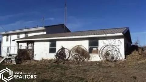 18754 120th St, Birmingham, IA 52535