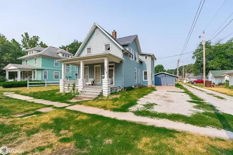 215 S Ave C, Washington, IA 52353