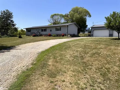 23210 510th Ln, Chariton, IA 50049