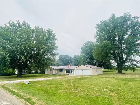 661 S Aviston St, Lomax, IL 61454