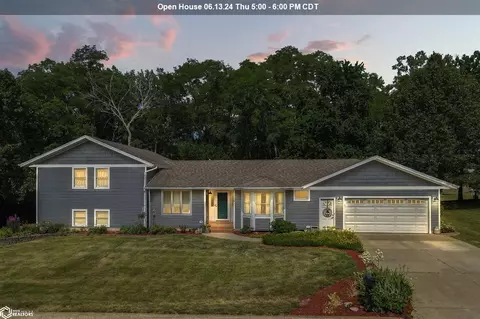 106 Hickory Cir, New London, IA 52645