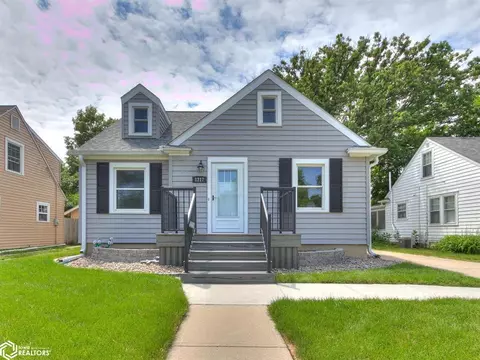 1217 Harding Ave, Ames, IA 50010