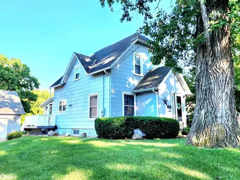 325 S Carolina Ave, Mason City, IA 50401