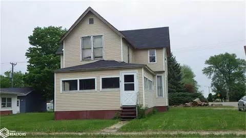 302 N Main St, Olds, IA 52647