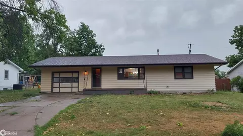 1603 Birchwood Dr, Red Oak, IA 51566