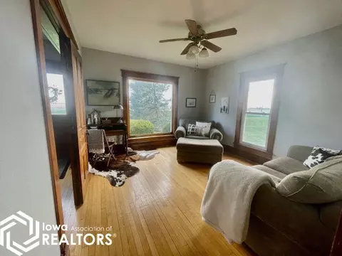 12405 330th St, Conrad, IA 50621 photo 8