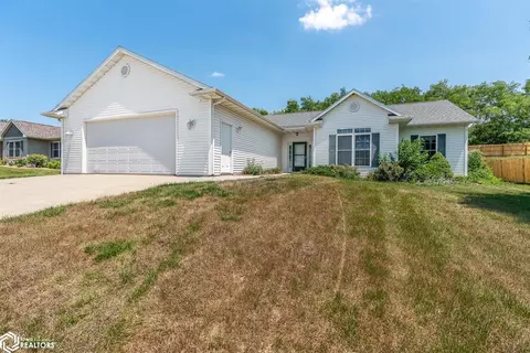 1806 S Meadow Vw, Mount Pleasant, IA 52641