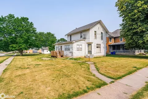 603 N Iowa Ave, Washington, IA 52353