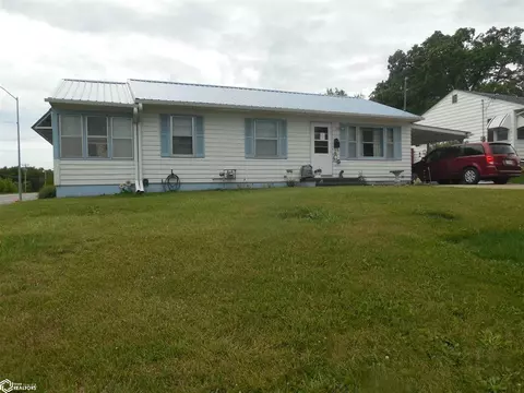 1302 Mowrey St, Ottumwa, IA 52501