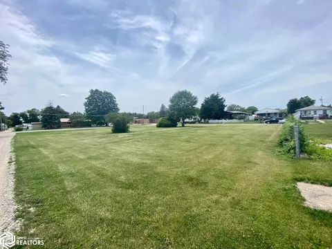 2100 Douglas Ave, Burlington, IA 52601