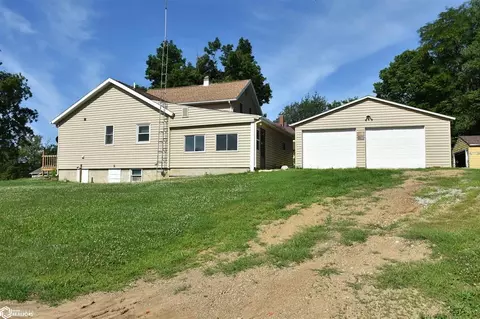 Exterior - 702 12th Ave, Eldora, IA 50627 photo 8 of 9