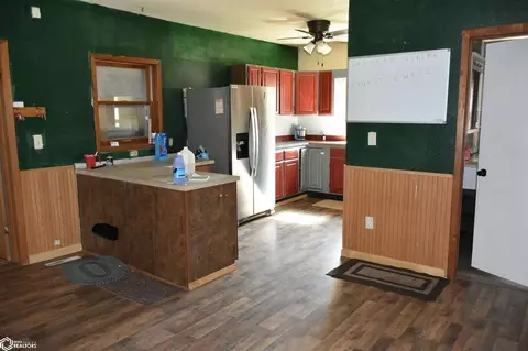 Kitchen - 702 12th Ave, Eldora, IA 50627 photo 2 of 2