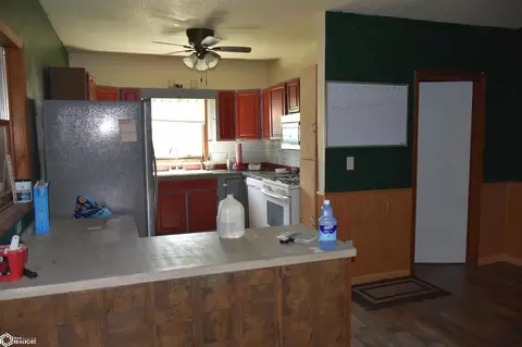 Kitchen - 702 12th Ave, Eldora, IA 50627 photo 1 of 2