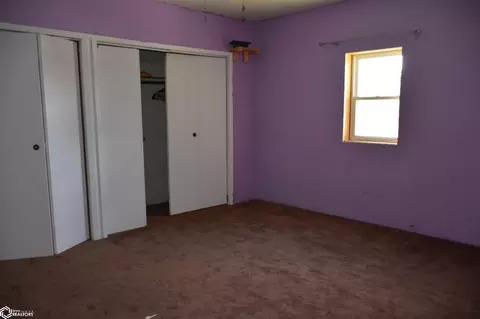 Bedroom - 702 12th Ave, Eldora, IA 50627 photo 3 of 3