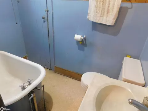 308 S Main St, Denison, IA 51442 photo 8