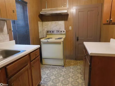 308 S Main St, Denison, IA 51442 photo 5
