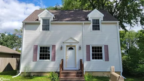 836 6th St SW, Mason City, IA 50401