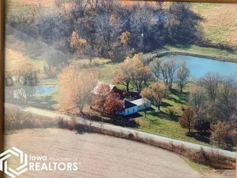 23117 110th Ave, Seymour, IA 52590