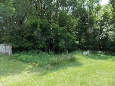 1100 N Tennessee Pl, Mason City, IA 50401