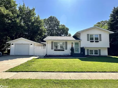 706 N College Ave, Mount Pleasant, IA 52641