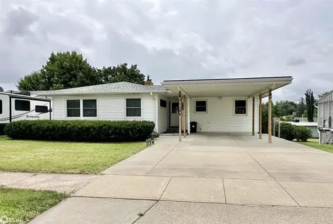 1508 Fremont St, Marshalltown, IA 50158
