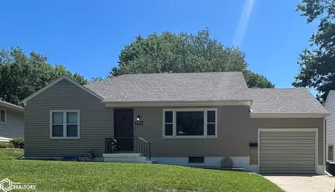 904 Highland Ave, Red Oak, IA 51566