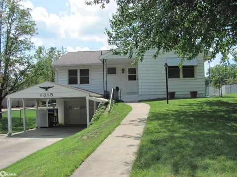 1315 N Van Buren, Ottumwa, IA 52501